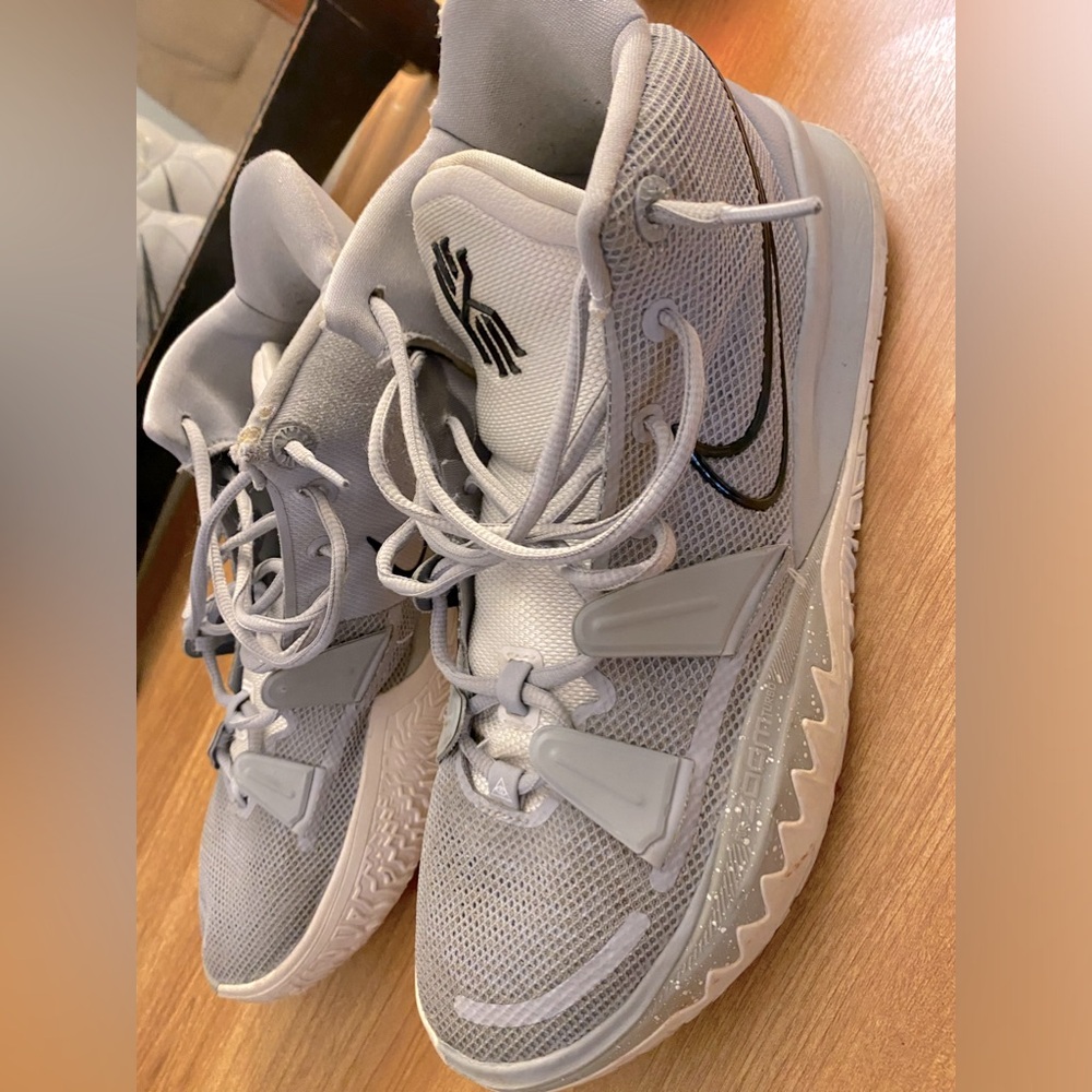 Nike Kyrie shoes size 13